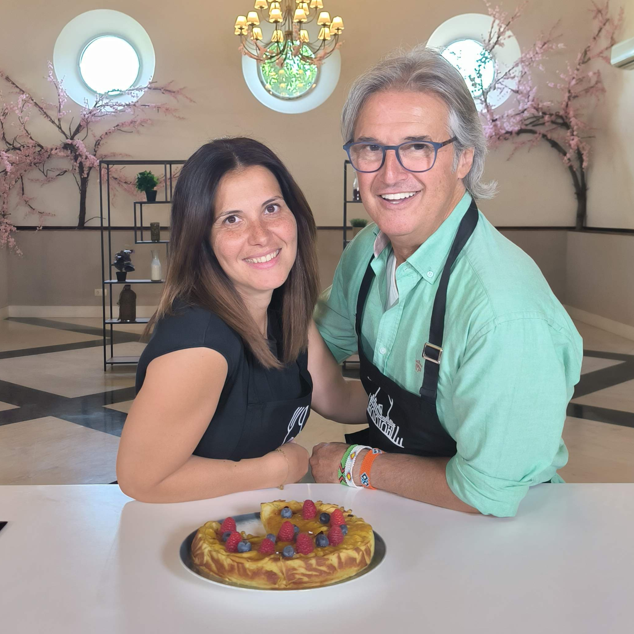 Cargar video: Tarta de Manzana Artesanal – Edición Especial &quot;Sabor a Madrid&quot;